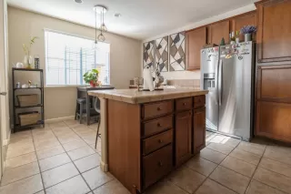 Photo #3: 225004755 Listing