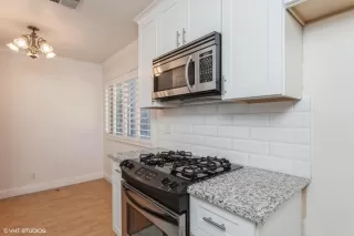 Photo #4: 225005307 Listing