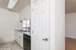 Photo #5: 225005307 Listing