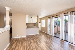 Photo #5: 225005760 Listing