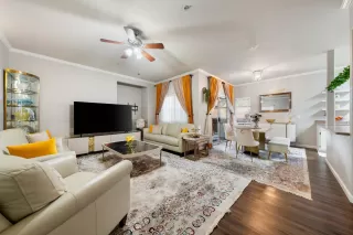 Photo #3: 225005980 Listing 