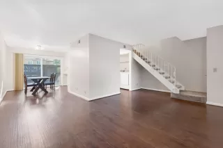 Photo #5: 225006958 Listing 