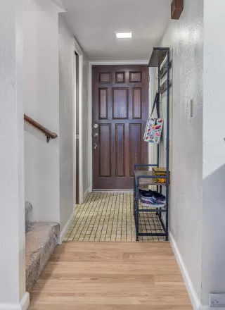 Photo #4: 225007193 Listing