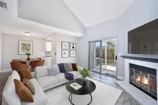 Photo #1: 225007226 Listing