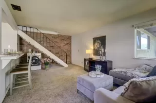 Photo #3: 225007564 Listing 