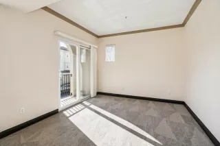 Photo #5: 225008157 Listing 