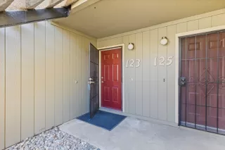 Photo #2: 225008210 Listing 