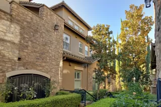 Photo #1: 225008253 Listing 