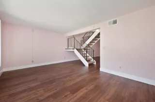 Photo #4: 225008597 Listing 