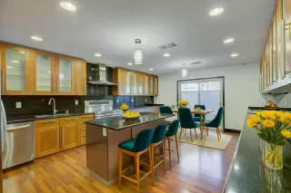Photo #5: 225008978 Listing