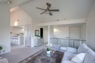 Photo #3: 225009177 Listing