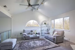 Photo #4: 225009177 Listing