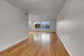 Photo #6: 225009587 Listing