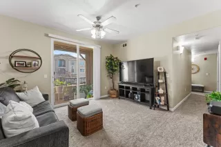 Photo #3: 225009592 Listing