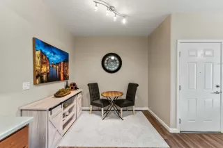 Photo #6: 225009592 Listing