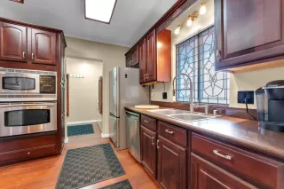 Photo #6: 225009836 Listing 