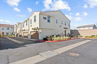 Photo #1: 225010188 Listing 