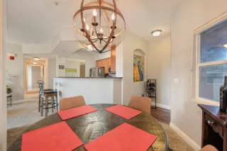 Photo #5: 225010566 Listing