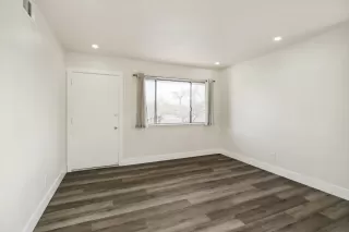 Photo #5: 225010884 Listing