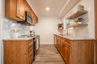 Photo #2: 225010924 Listing