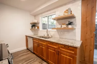 Photo #4: 225010924 Listing