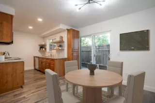 Photo #5: 225010924 Listing