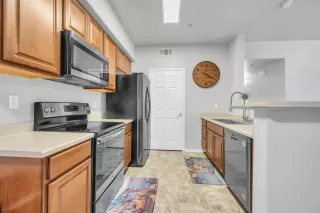 Photo #5: 225011217 Listing