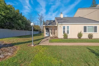 Photo #1: 225011388 Listing