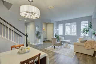 Photo #5: 225012464 Listing