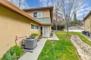 Photo #2: 225012875 Listing