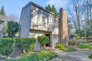 Photo #2: 225013146 Listing