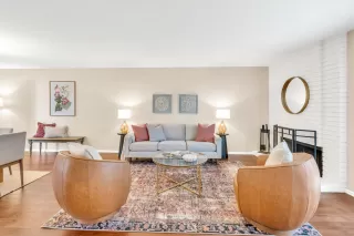 Photo #4: 225013146 Listing