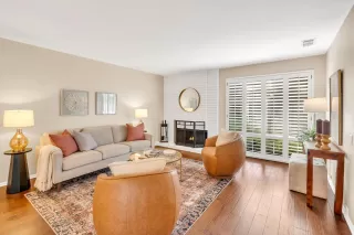 Photo #6: 225013146 Listing