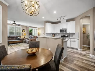 Photo #5: 225013254 Listing