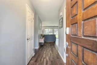 Photo #1: 225013293 Listing 