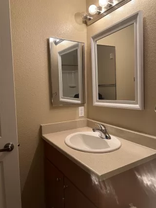 Photo #5: 225013623 Listing 