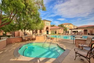 Photo #3: 225014204 Listing