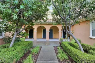 Photo #5: 225014204 Listing