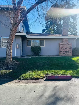 Photo #1: 225014523 Listing