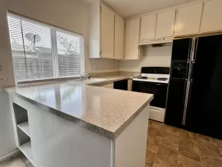 Photo #5: 225015139 Listing