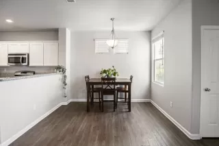 Photo #3: 225015372 Listing 