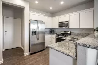 Photo #6: 225015372 Listing 