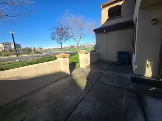 Photo #2: 225015600 Listing