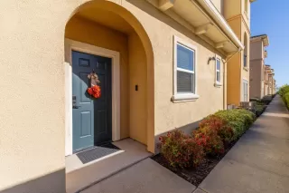 Photo #1: 225016064 Listing 