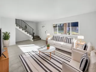 Photo #1: 225016140 Listing