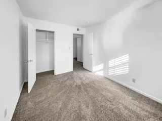 Photo #4: 225016140 Listing