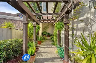 Photo #2: 225016505 Listing 