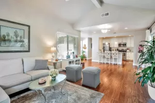 Photo #6: 225016564 Listing