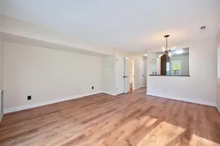 Photo #3: 225016893 Listing 