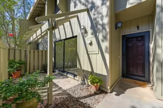 Photo #2: 225017096 Listing 